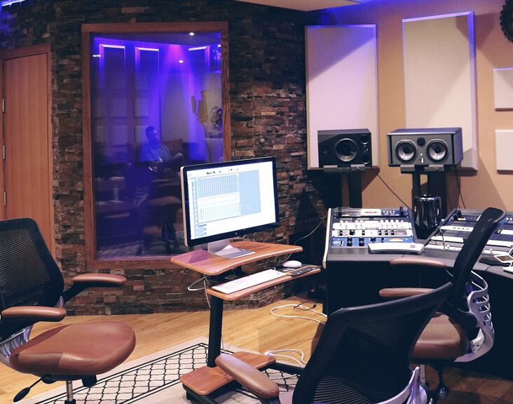 The eyecatch of studio